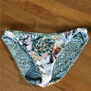 Maaji Regular Rise Classic Bikini Bottom, Reversible, M